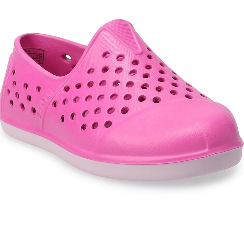 TOMS water shoes for toddlers